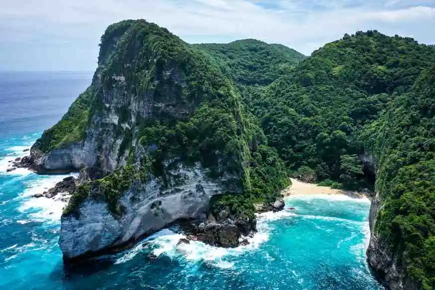Nyanyad Beach – Secret Beach In Nusa Penida, Bali
