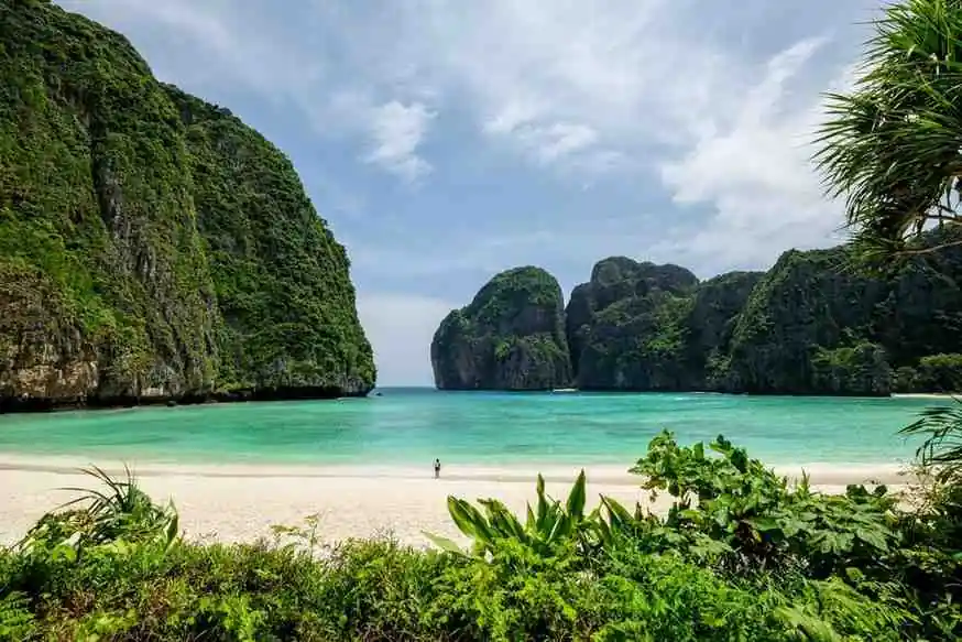 Maya Bay In Thailand: The Beach Is Open! (Phi Phi)